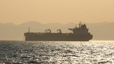 �anakkale Bo�az� transit gemi ge�i�lerine kapat�ld�