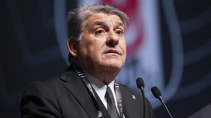 Serdal Adal� tek tek a��klad�! �stifa, gidenler, gelecekler...