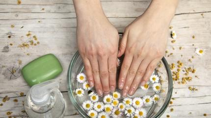 T�rnaklar�n rengini 5 ton a��yor: Karbonatl� kar���m�n s�per etkisi