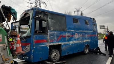 Cezaevi nakil arac�n�n devrilmesi sonucu yaralananlar taburcu oldu