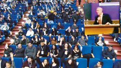 Mansur Yava�'� pi�man eden soru