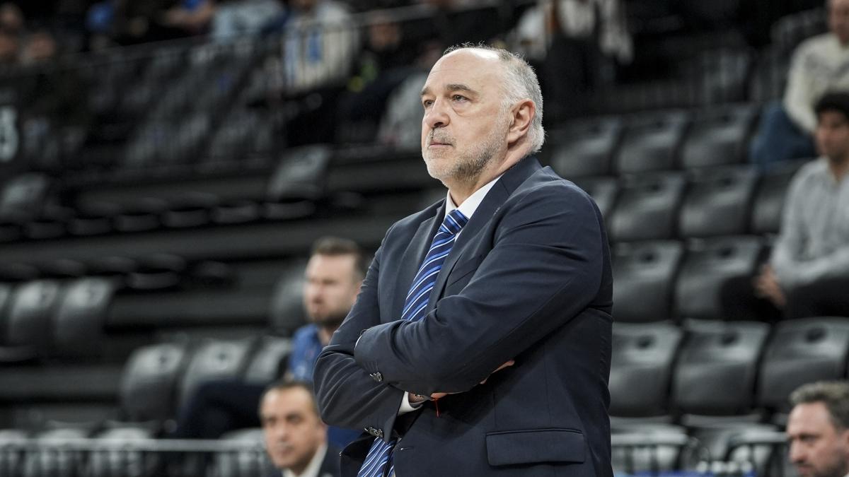 Anadolu Efes Ba�antren�r Fenerbah�e Beko foto�raflar� resimleri
