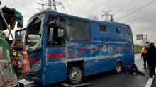 Cezaevi nakil arac�n�n devrilmesi sonucu yaralananlar taburcu oldu
