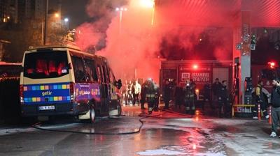 �stanbul'da alevler y�kseldi! Ara�lar k�le d�nd�