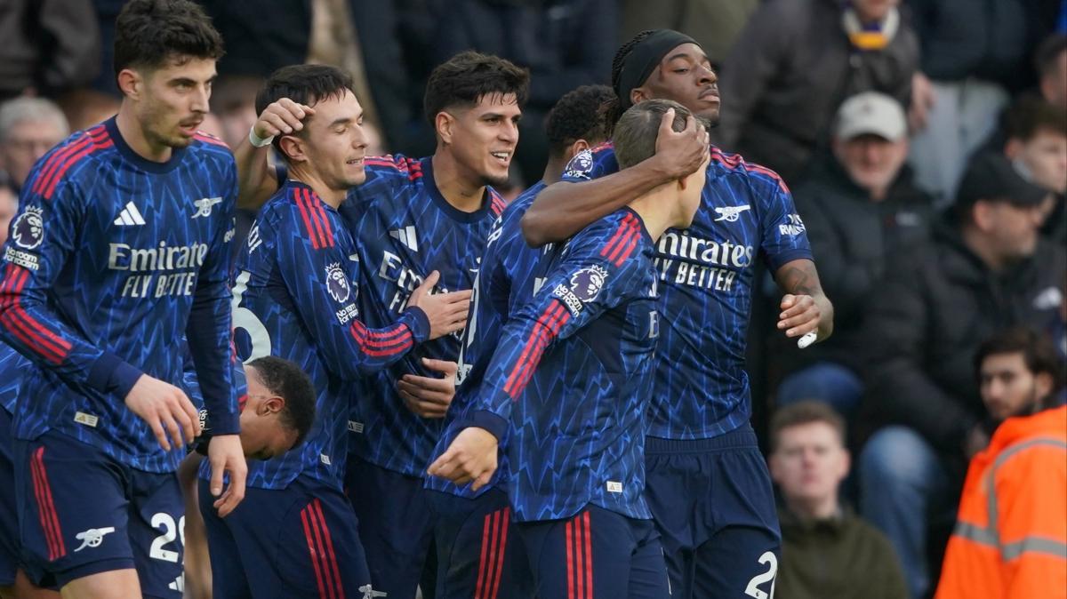 arsenal premier lig leeds united foto�raflar� resimleri