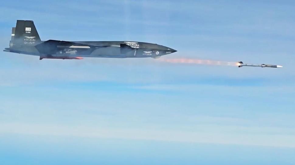 Tam 2.2 milyar dolarl�k ihracat! Baykar D�nya S�HA pazar�nda lider