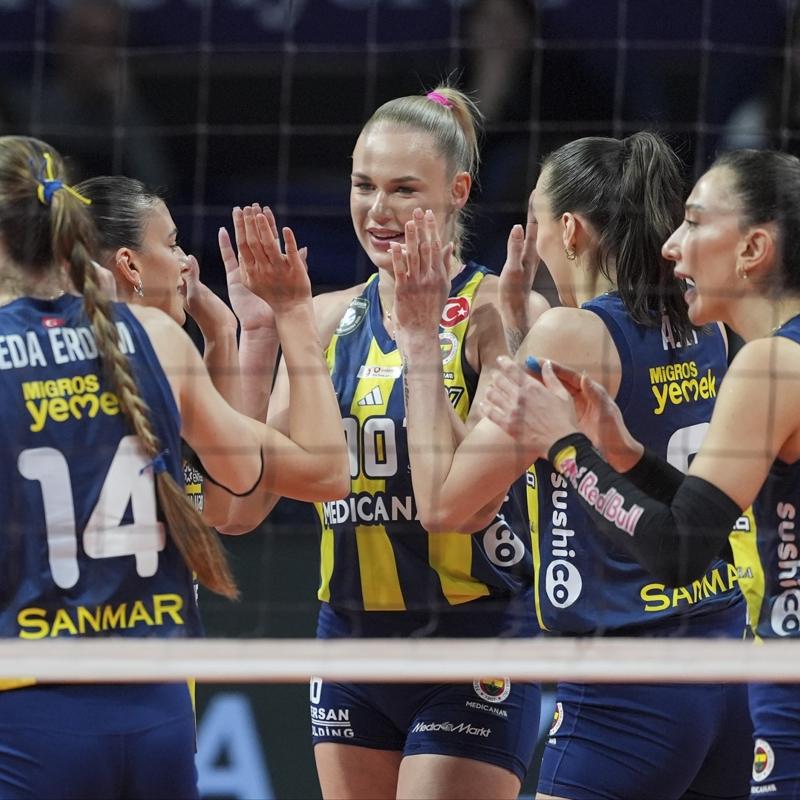 Fenerbah�e Medicana, Galatasaray'a set vermedi