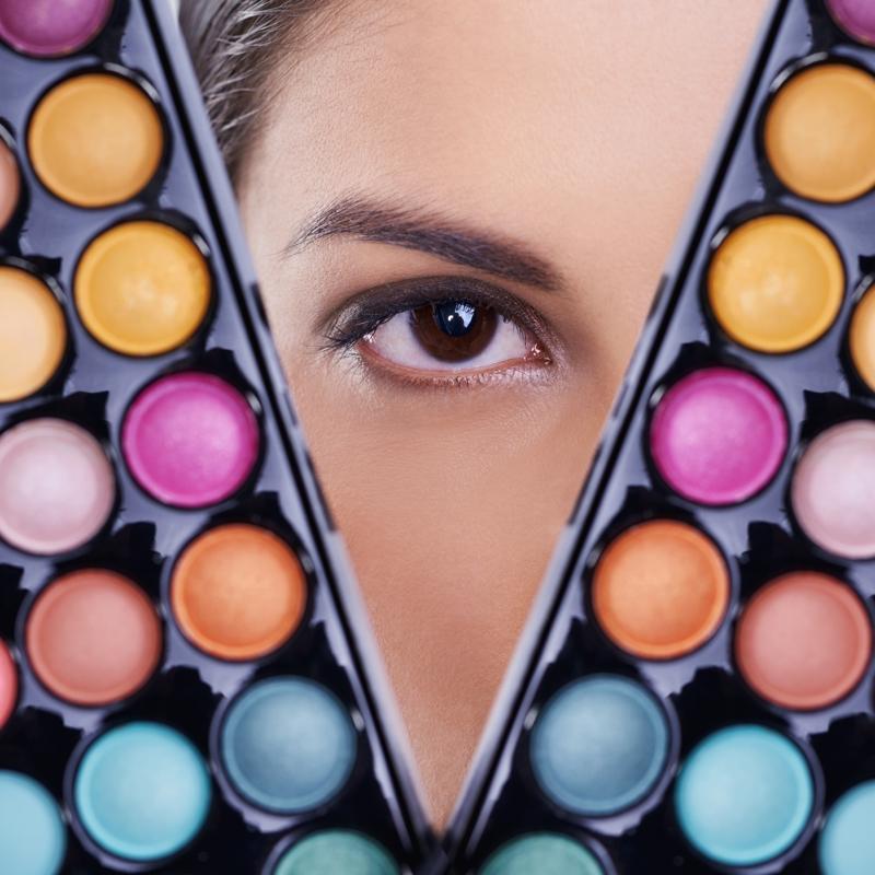 G�z rengine g�re makyaj nas�l olmal�? Influencerlar�n tercihi genelde�