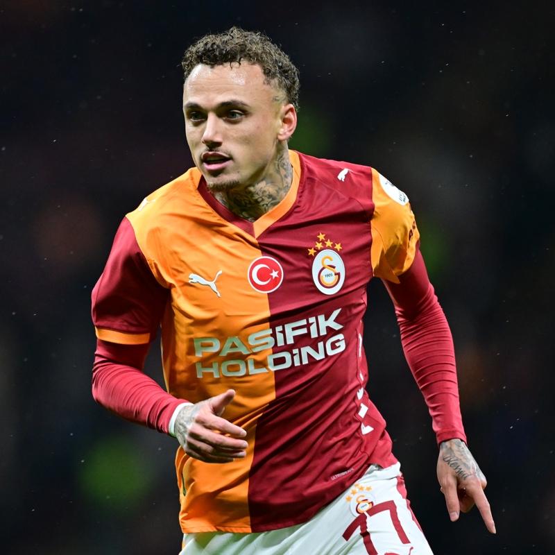 Noa Lang, Galatasaray formas�yla ilk ma��na ��kt�