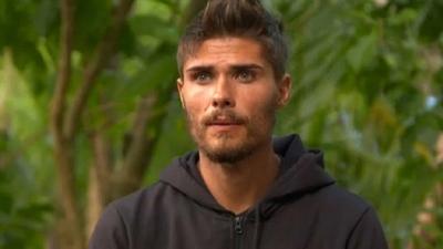 Hakk�nda yakalama karar� ��kar�lm��t�... Bar�� Murat Ya�c� 'Survivor'dan diskalifiye mi edildi?