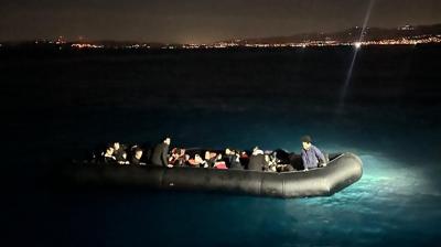 Yar�s� �ocuk... �zmir a��klar�nda 43 d�zensiz g��men yakaland�