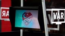S�per Lig'de bug�n oynanacak 2 ma��n VAR hakemi a��kland�