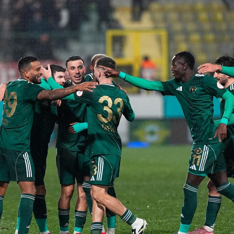 Esenler Erokspor'a tek gol yetti