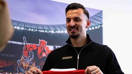 Mergim Berisha, Bundesliga 2 ekibi Kaiserslautern ile anla�t�