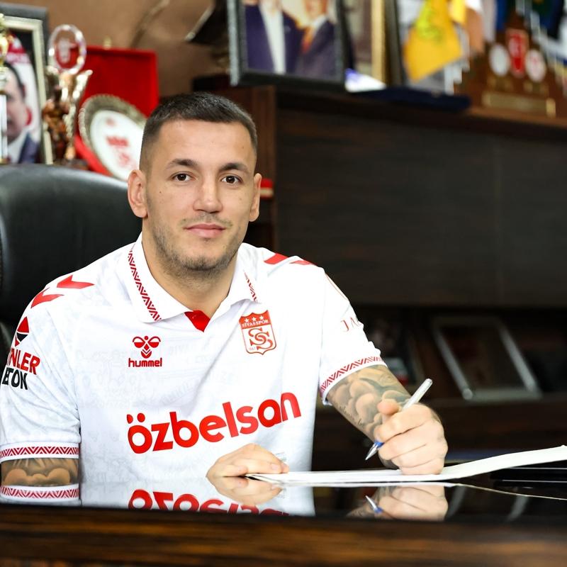 Rey Manaj, Sivasspor'a geri d�nd�