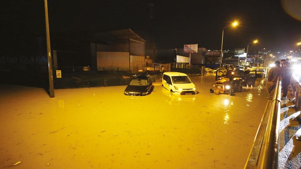 �iddetli sa�anak sel getirdi