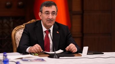 Y�lmaz: Enflasyondaki d����� desteklemeye devam edece�iz