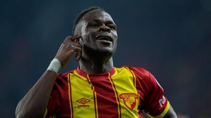 Junior Olaitan �stanbul'a geldi! Be�ikta�'tan bir transfer daha