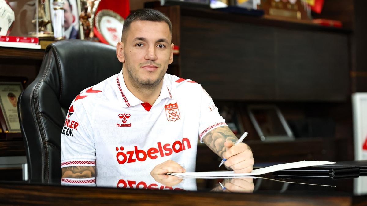 Sivasspor Rey Manaj transfer foto�raflar� resimleri