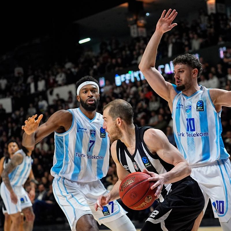 Be�ikta� GA�N, T�rk Telekom'u yenerek �eyrek finale ad�n� yazd�rd�