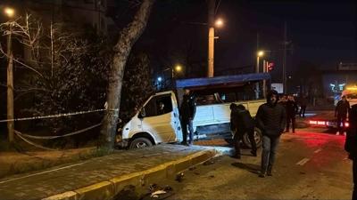 Kaza yapan arac�n lasti�i yoldan ge�en kad�n� yaralad�