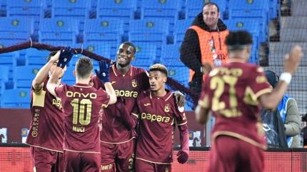 Trabzon'da 10 dakikal�k f�rt�na