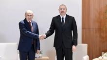 Aliyev ve Pa�inyan Abu Dabi'de g�r��t�