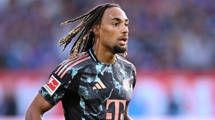 Galatasaray u�a�� indirdi! Sacha Boey, �stanbul'da