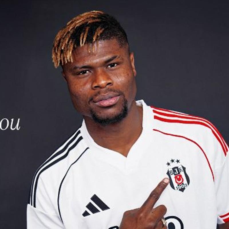 Be�ikta� duyurdu! Emmanuel Agbadou'nun maliyeti...