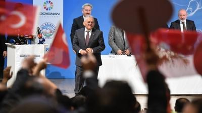 Ba�kan B�y�kk�l��, Toplu �� S�zle�me T�reni'nde personelin sevincine ortak oldu