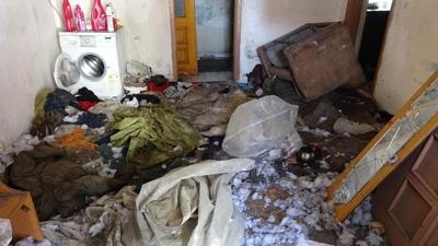 Çöp evde korkunç son! Cesedi çürümeye başlamıştı