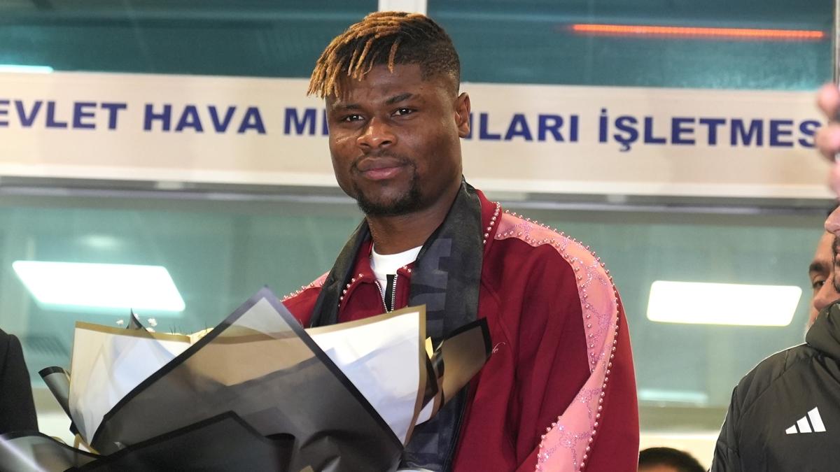 Emmanuel Agbadou be�ikta� transfer foto�raflar� resimleri