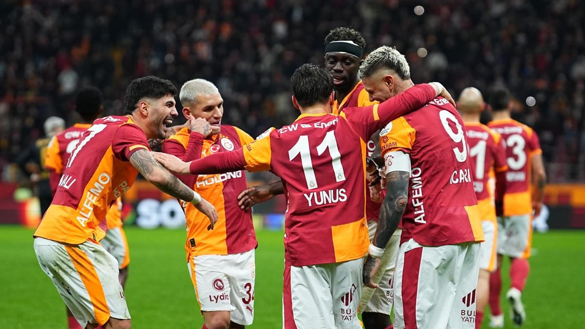 Galatasaray UEFA �ampiyonlarLigiListesi foto�raflar� resimleri