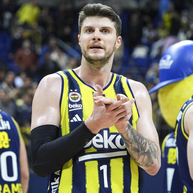 Fenerbah�e Beko, Basketbol Avrupa Ligi'nde liderli�ini s�rd�rd�