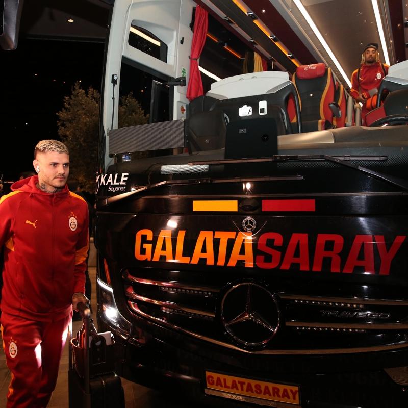 Galatasaray kafilesi, ma� �ncesi Rize'ye geldi