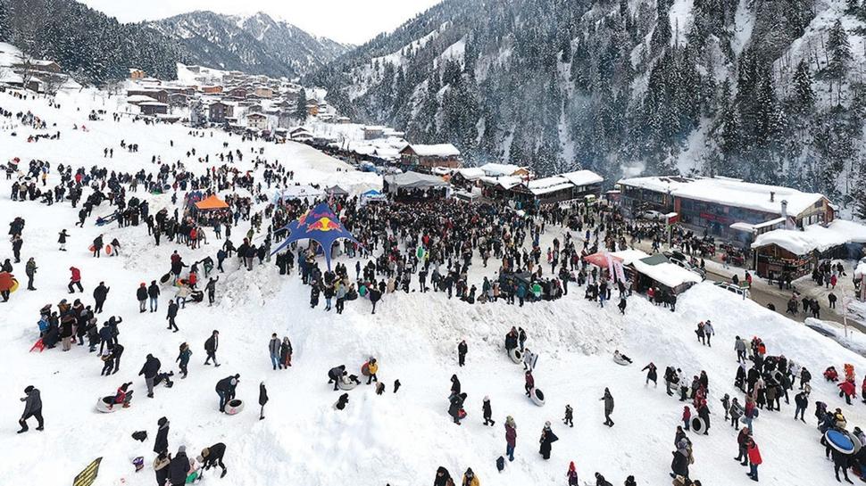 K���n sessizli�inde do�aya ka���