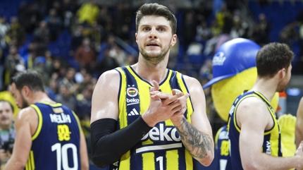 Fenerbah�e Beko, Basketbol Avrupa Ligi'nde liderli�ini s�rd�rd�