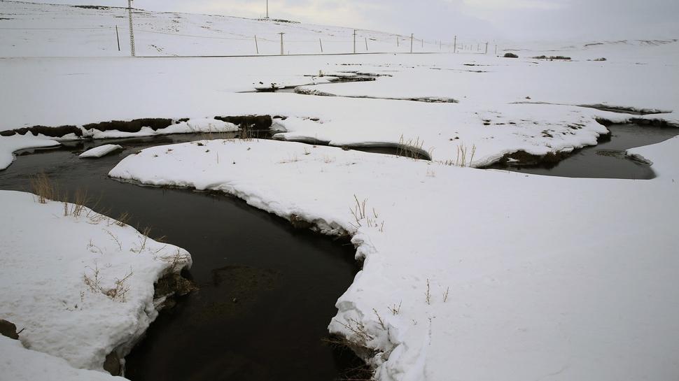 Erzurum'da menderesler karla kapland�! K�� g�zelli�i hayran b�rakt�