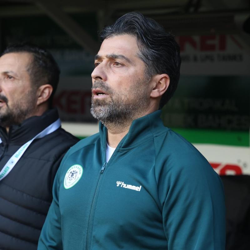 �lhan Palut, 1121 g�n sonra yeniden Konyaspor'un ba��nda