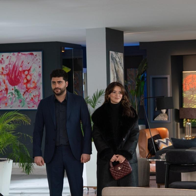 Reytingde kazand�, dostlukta kaybetti! Partnerini sildi...