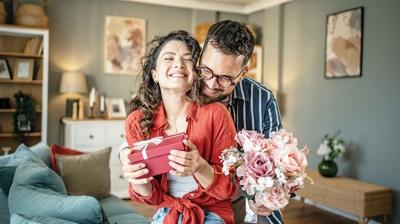 Al��veri�te 14 �ubat Sevgililer G�n� hareketlili�i