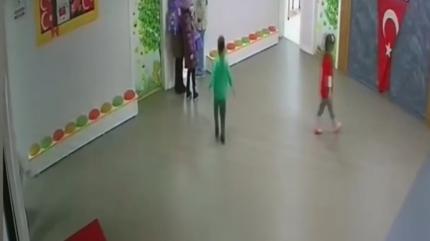 Kayseri'de ��rencilerin bayrak hassasiyeti duyguland�rd�