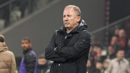 Sergen Yal��n: Yerden kalkmad�, futbol oynay�n