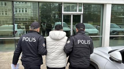 Trabzonspor tak�m otob�s�ne ta�l� sald�r�: 6 g�zalt�