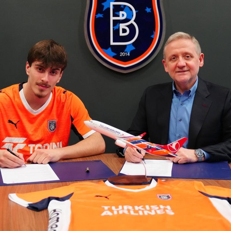 Ba�ak�ehir, Saba Kharebashvili transferini duyurdu