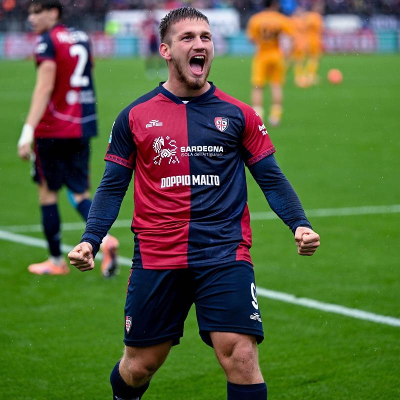 Cagliari'den Semih K�l��soy a��klamas�! 'Opsiyonunu kullanmamak delilik olur'