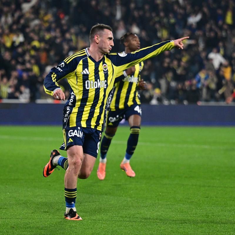 Kerem Akt�rko�lu: �nemli olan tak�ma katk� sa�layabilmek