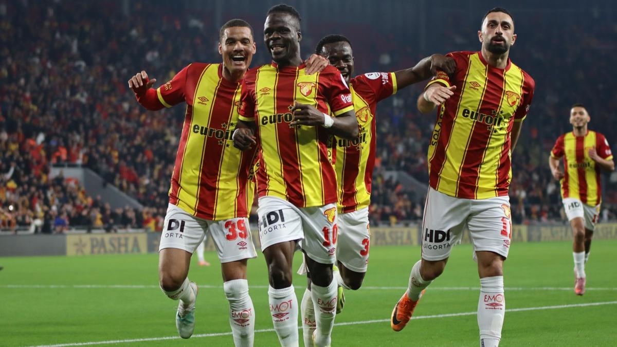 g�ztepe s�per lig futbol foto�raflar� resimleri