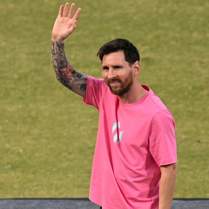 Lionel Messi, Barcelona'ya d�n�yor! Hedefi belli oldu