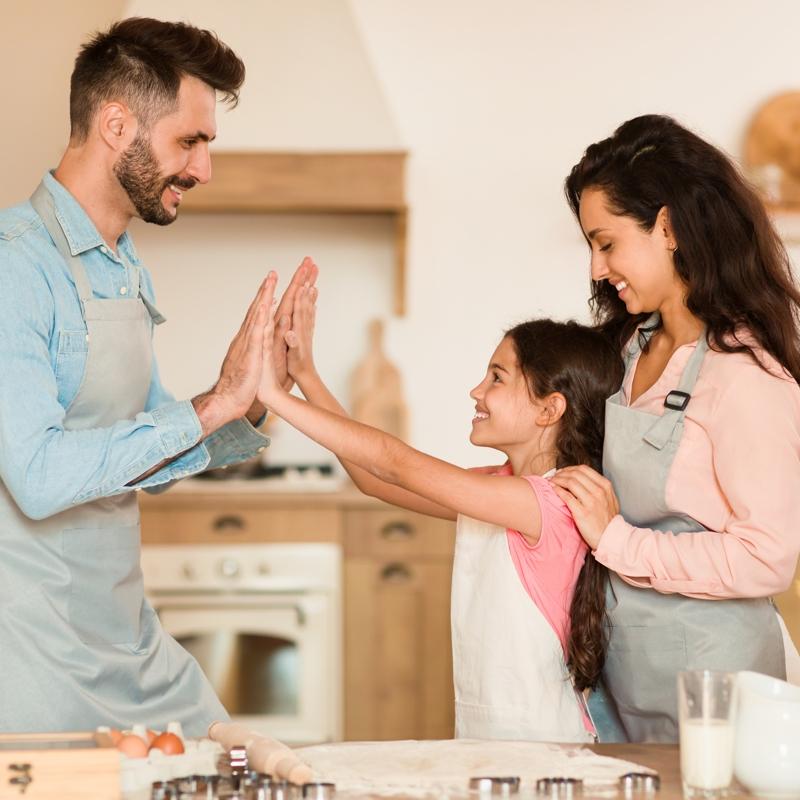 �zg�venli k�z �ocuklar� yeti�tirmenin 5 alt�n kural�